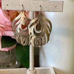 AUTHENTIC Kendra Scott Original earrings